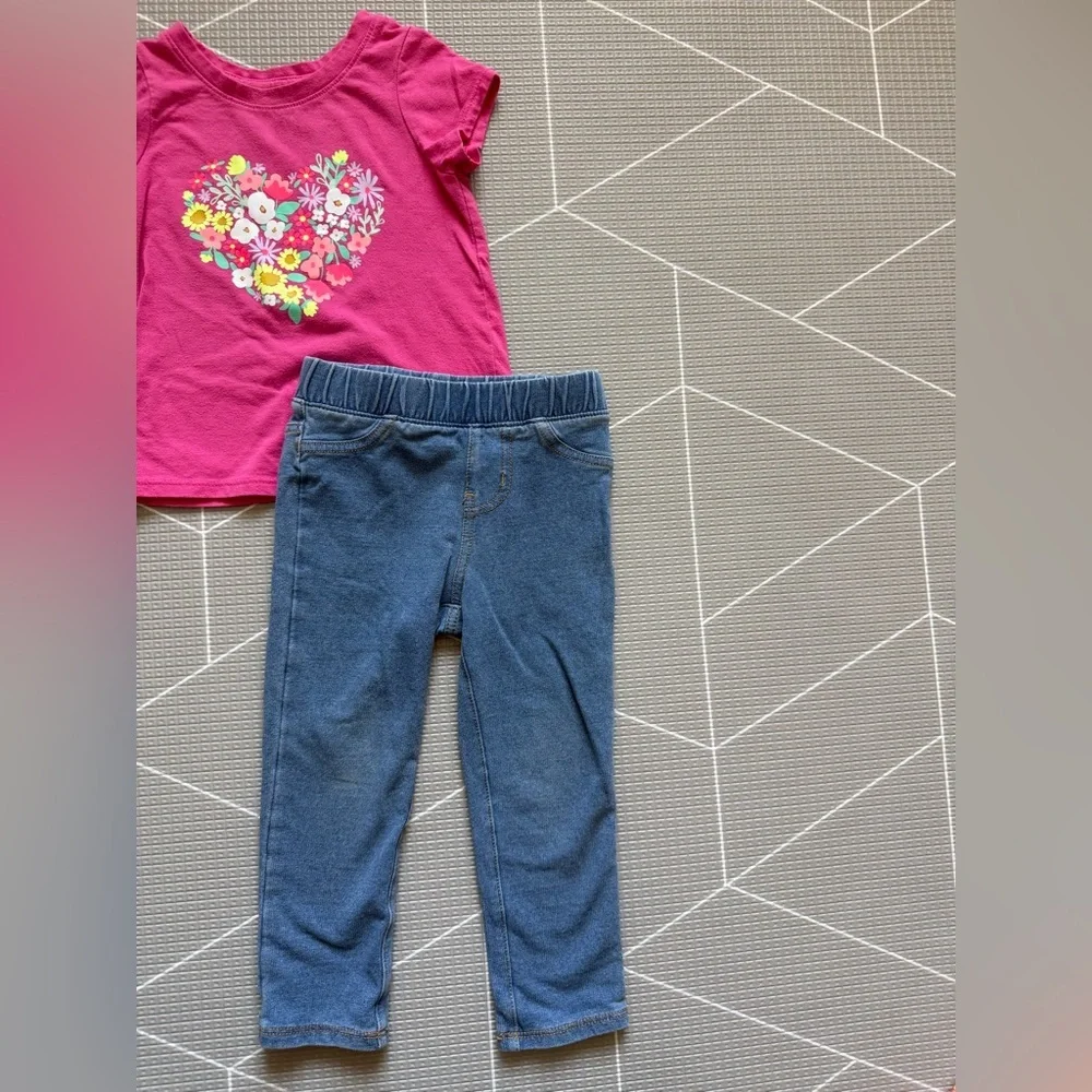 Cat & Jack|Baby girl/toddler set Pink Floral Heart Tee with Denim Jeggings•••2T